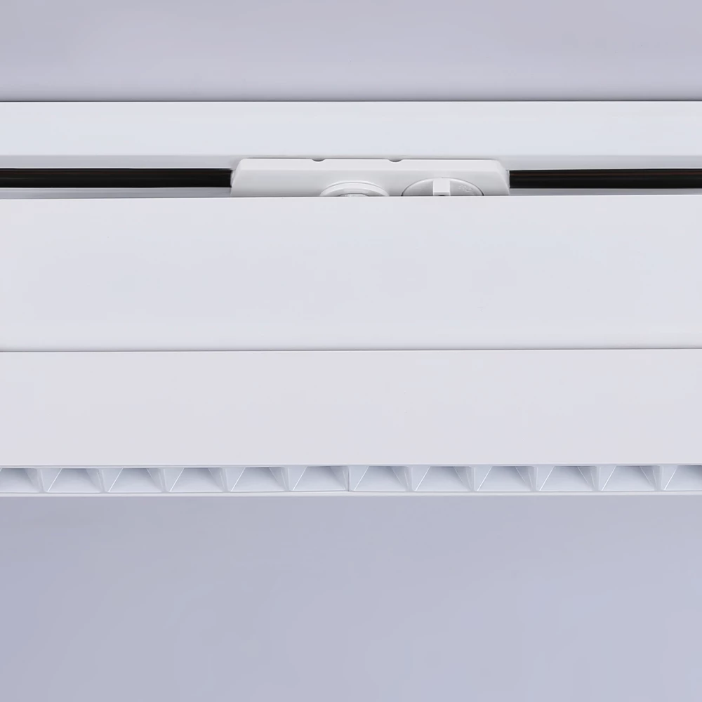 Трековый однофазный светодиодный светильник GL6816 WH белый LED 12W 4200K 24° 230*22*87 - Viokon.com