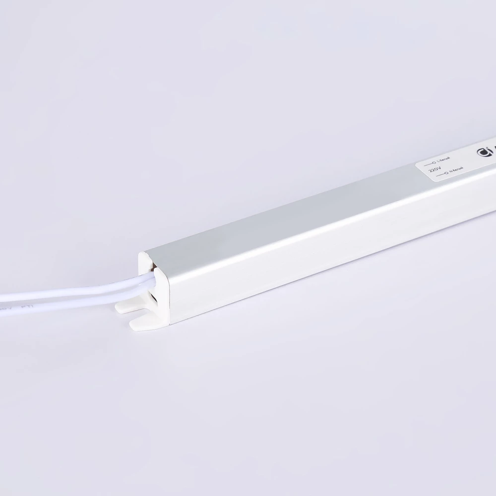 Блок питания ультратонкий для светодиодной ленты 12V 72W 6A IP20 185-260V 372*18*18 GS8606 GS8606 блок питания 12V 72W 6A IP20 185-260V 372*18*18 - Viokon.com