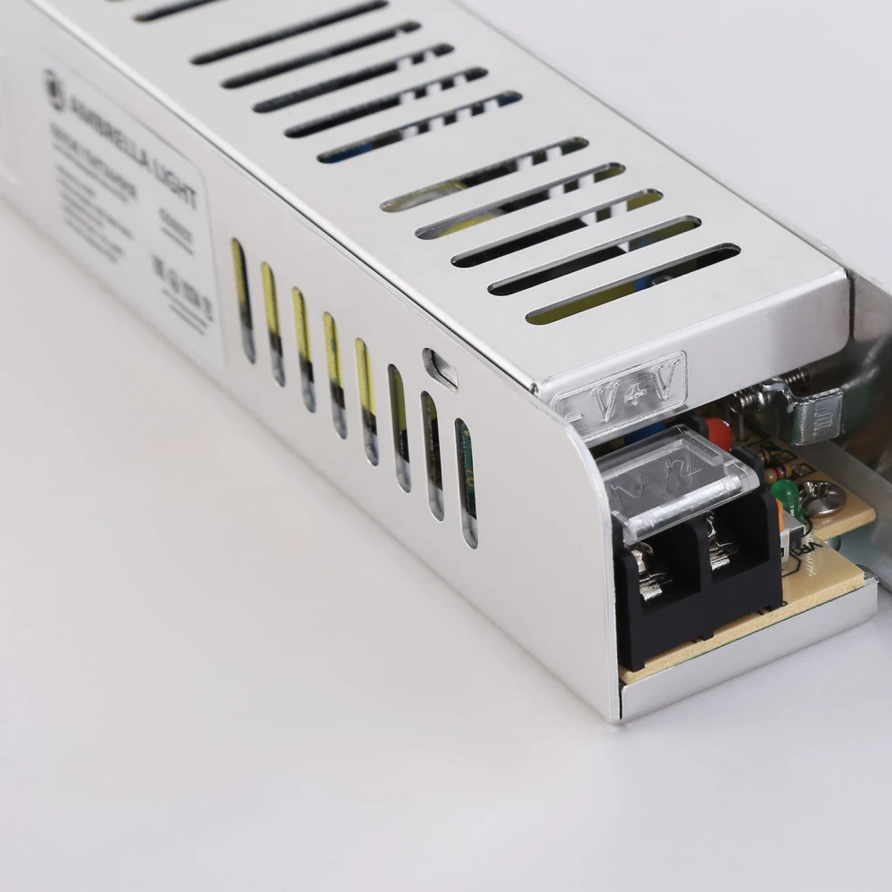 Блок питания с EMC для светодиодной ленты 12V 60W 5A IP20 185-260V 160*40*32 GS8651 GS8651 блок питания 12V 60W 5A IP20 185-260V EMC 160*40*32 - Viokon.com