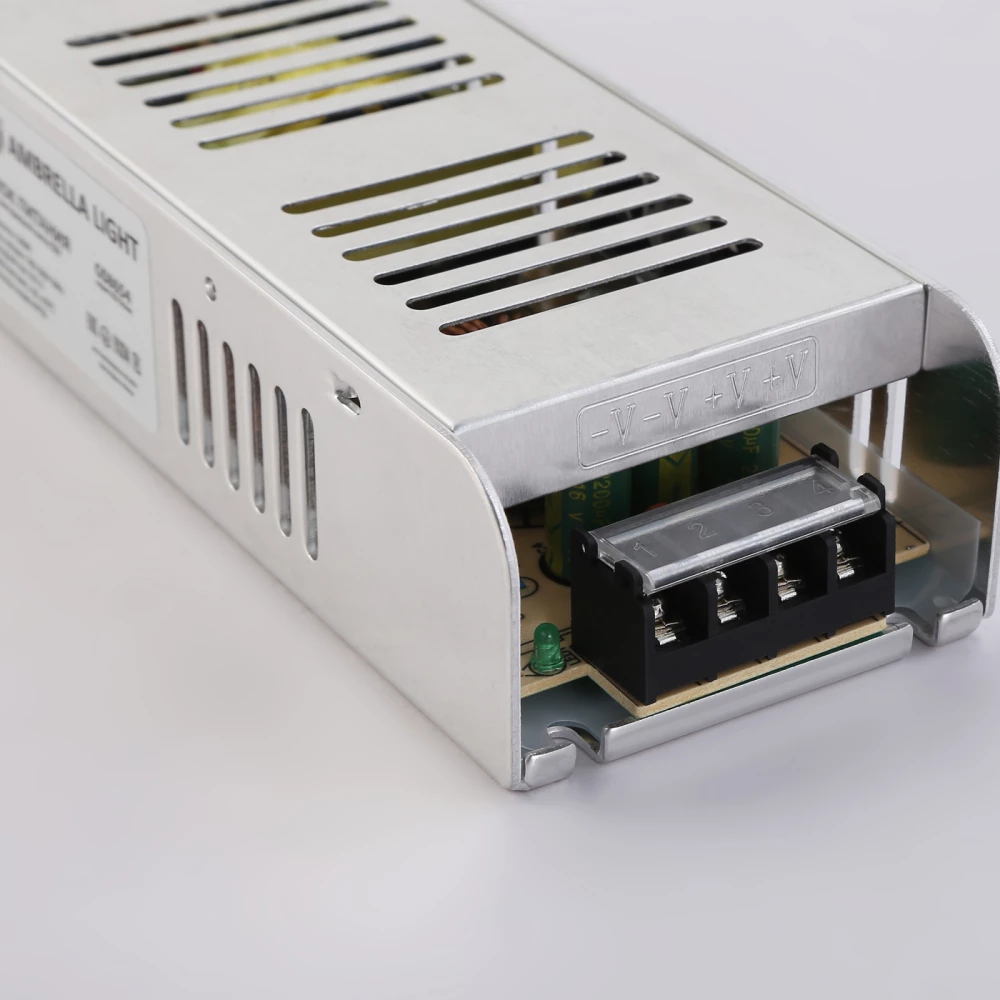 Блок питания с EMC для светодиодной ленты 12V 200W 16,7A IP20 185-260V 223*67*40 GS8654 GS8654 блок питания 12V 200W 16.7A IP20 185-260V EMC 223*67*40 - Viokon.com
