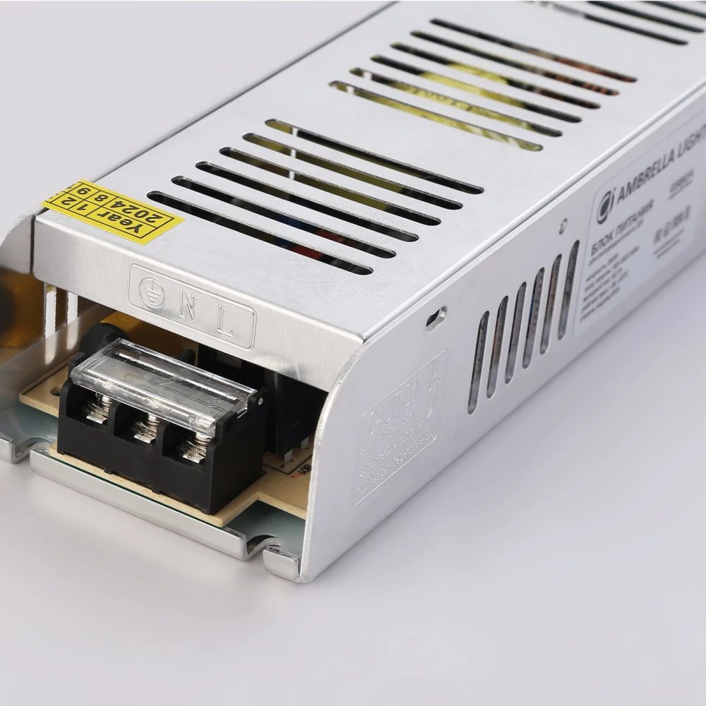 Блок питания с EMC для светодиодной ленты 12V 200W 16,7A IP20 185-260V 223*67*40 GS8654 GS8654 блок питания 12V 200W 16.7A IP20 185-260V EMC 223*67*40 - Viokon.com