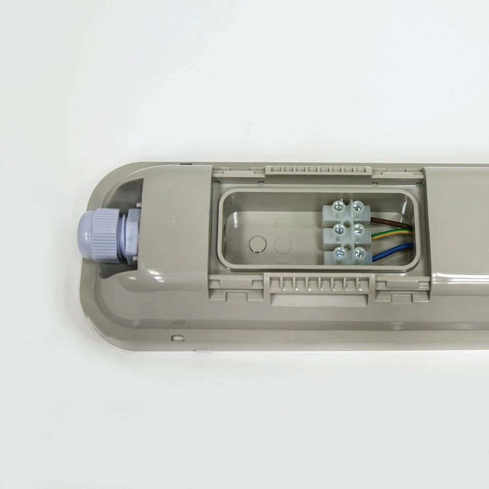 Светодиодный светильник 96LEDs 6400K 20W в пластиковом корпусе IP65, AL5050 (28000) - Viokon.com