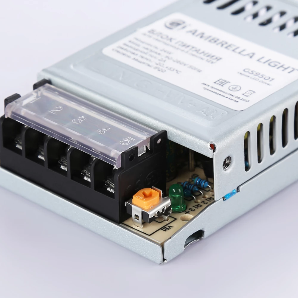 Блок питания для светодиодной ленты 12V 24W 2A IP20 90-260V 79*48*22 GS9501 GS9501 блок питания 12V 24W 2A IP20 90-260V 79*48*22 - Viokon.com