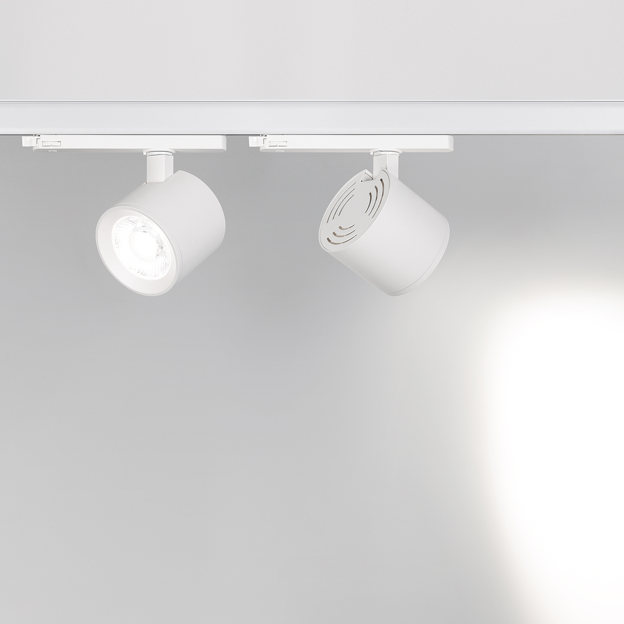Светильник LGD-NIKA-4TR-R100-20W Day4000 (WH, 24 deg, 230V) (Arlight, IP20 Металл, 5 лет) 031164 - Viokon.com