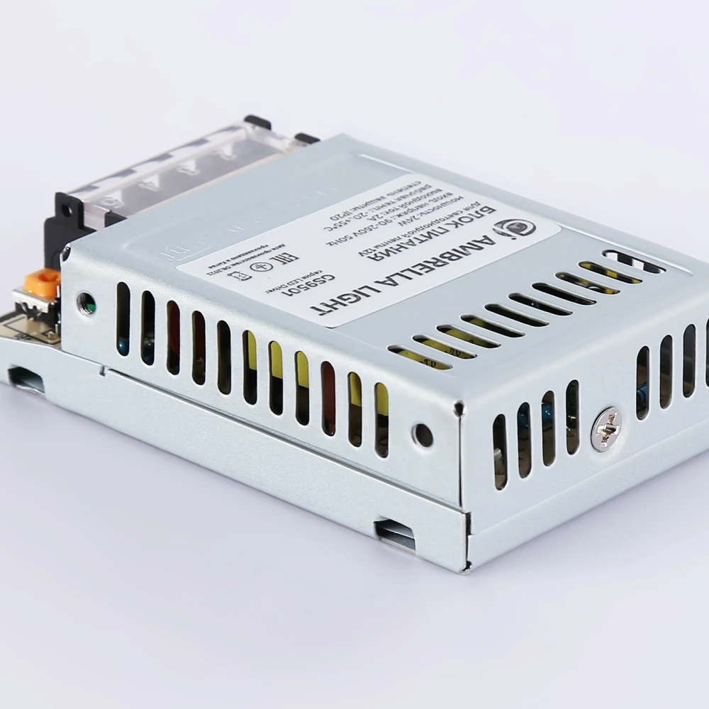 Блок питания для светодиодной ленты 12V 24W 2A IP20 90-260V 79*48*22 GS9501 GS9501 блок питания 12V 24W 2A IP20 90-260V 79*48*22 - Viokon.com